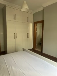 [es_property_field name="es_type"] in [es_property_field name="city"] - [es_property_field name="price"]