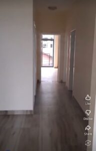 [es_property_field name="es_type"] in [es_property_field name="city"] - [es_property_field name="price"]