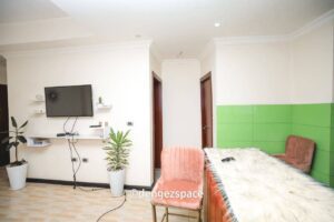 [es_property_field name="es_type"] in [es_property_field name="city"] - [es_property_field name="price"]
