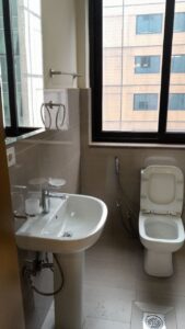 [es_property_field name="es_type"] in [es_property_field name="city"] - [es_property_field name="price"]