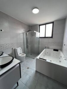 [es_property_field name="es_type"] in [es_property_field name="city"] - [es_property_field name="price"]