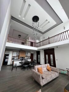 [es_property_field name="es_type"] in [es_property_field name="city"] - [es_property_field name="price"]