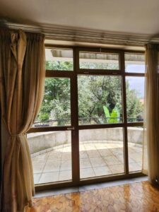 [es_property_field name="es_type"] in [es_property_field name="city"] - [es_property_field name="price"]