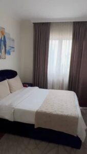 [es_property_field name="es_type"] in [es_property_field name="city"] - [es_property_field name="price"]