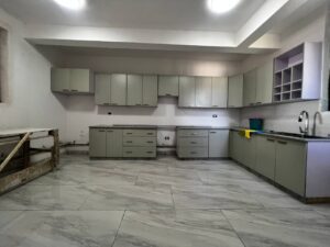 [es_property_field name="es_type"] in [es_property_field name="city"] - [es_property_field name="price"]