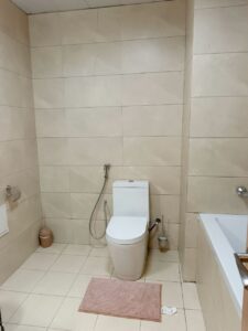 [es_property_field name="es_type"] in [es_property_field name="city"] - [es_property_field name="price"]