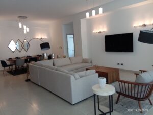 [es_property_field name="es_type"] in [es_property_field name="city"] - [es_property_field name="price"]