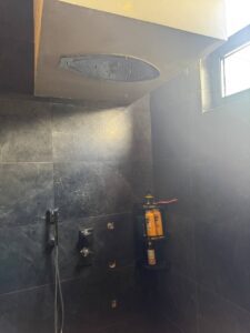 [es_property_field name="es_type"] in [es_property_field name="city"] - [es_property_field name="price"]