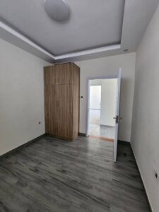 [es_property_field name="es_type"] in [es_property_field name="city"] - [es_property_field name="price"]