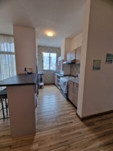 [es_property_field name="es_type"] in [es_property_field name="city"] - [es_property_field name="price"]