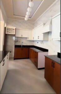 [es_property_field name="es_type"] in [es_property_field name="city"] - [es_property_field name="price"]