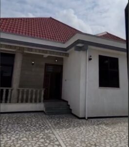 [es_property_field name="es_type"] in [es_property_field name="city"] - [es_property_field name="price"]