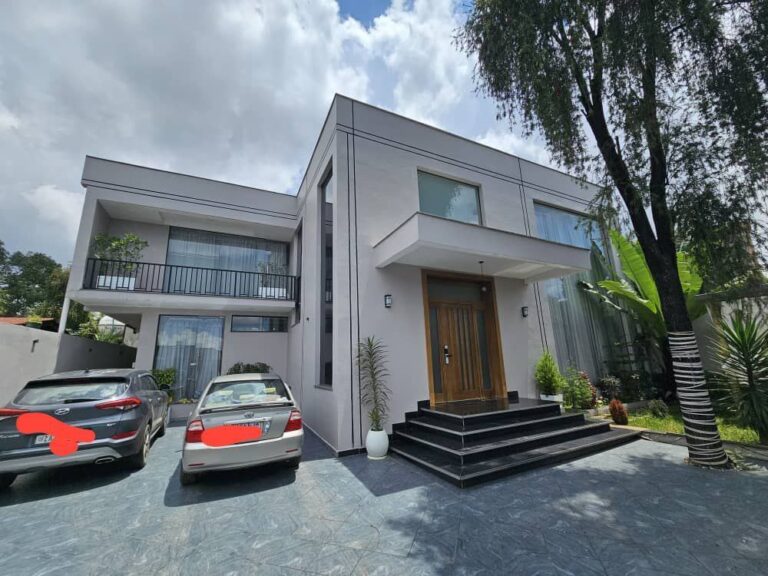 [es_property_field name="es_type"] in [es_property_field name="city"] - [es_property_field name="price"]