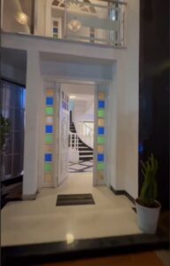 [es_property_field name="es_type"] in [es_property_field name="city"] - [es_property_field name="price"]