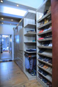 [es_property_field name="es_type"] in [es_property_field name="city"] - [es_property_field name="price"]