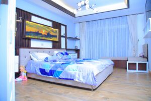 [es_property_field name="es_type"] in [es_property_field name="city"] - [es_property_field name="price"]