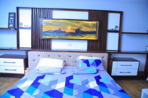 [es_property_field name="es_type"] in [es_property_field name="city"] - [es_property_field name="price"]