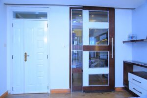 [es_property_field name="es_type"] in [es_property_field name="city"] - [es_property_field name="price"]