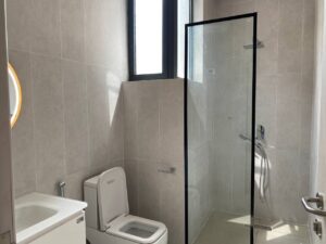 [es_property_field name="es_type"] in [es_property_field name="city"] - [es_property_field name="price"]