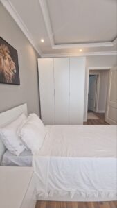 [es_property_field name="es_type"] in [es_property_field name="city"] - [es_property_field name="price"]