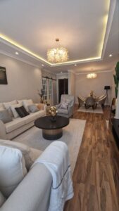 [es_property_field name="es_type"] in [es_property_field name="city"] - [es_property_field name="price"]