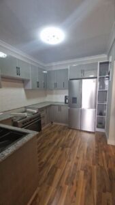 [es_property_field name="es_type"] in [es_property_field name="city"] - [es_property_field name="price"]