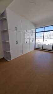 [es_property_field name="es_type"] in [es_property_field name="city"] - [es_property_field name="price"]