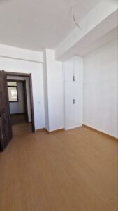 [es_property_field name="es_type"] in [es_property_field name="city"] - [es_property_field name="price"]