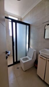 [es_property_field name="es_type"] in [es_property_field name="city"] - [es_property_field name="price"]