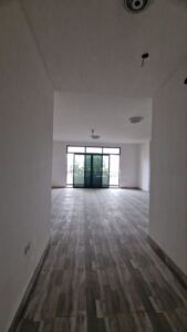 [es_property_field name="es_type"] in [es_property_field name="city"] - [es_property_field name="price"]