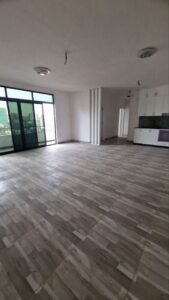 [es_property_field name="es_type"] in [es_property_field name="city"] - [es_property_field name="price"]