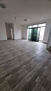 [es_property_field name="es_type"] in [es_property_field name="city"] - [es_property_field name="price"]