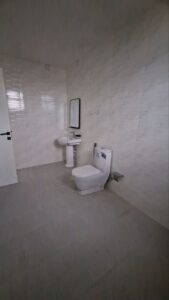 [es_property_field name="es_type"] in [es_property_field name="city"] - [es_property_field name="price"]