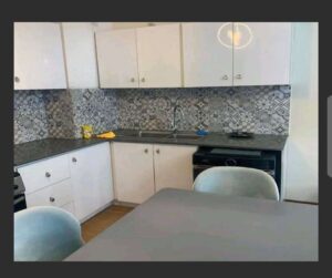 [es_property_field name="es_type"] in [es_property_field name="city"] - [es_property_field name="price"]