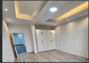 [es_property_field name="es_type"] in [es_property_field name="city"] - [es_property_field name="price"]