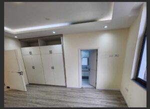[es_property_field name="es_type"] in [es_property_field name="city"] - [es_property_field name="price"]