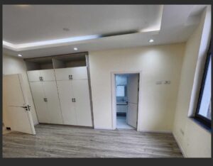 [es_property_field name="es_type"] in [es_property_field name="city"] - [es_property_field name="price"]