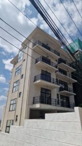 [es_property_field name="es_type"] in [es_property_field name="city"] - [es_property_field name="price"]