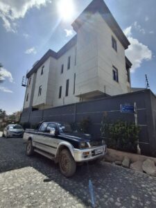 [es_property_field name="es_type"] in [es_property_field name="city"] - [es_property_field name="price"]