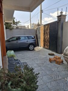 [es_property_field name="es_type"] in [es_property_field name="city"] - [es_property_field name="price"]