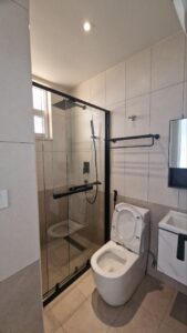 [es_property_field name="es_type"] in [es_property_field name="city"] - [es_property_field name="price"]