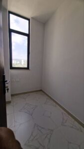 [es_property_field name="es_type"] in [es_property_field name="city"] - [es_property_field name="price"]