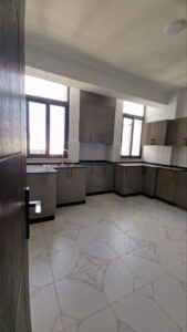 [es_property_field name="es_type"] in [es_property_field name="city"] - [es_property_field name="price"]