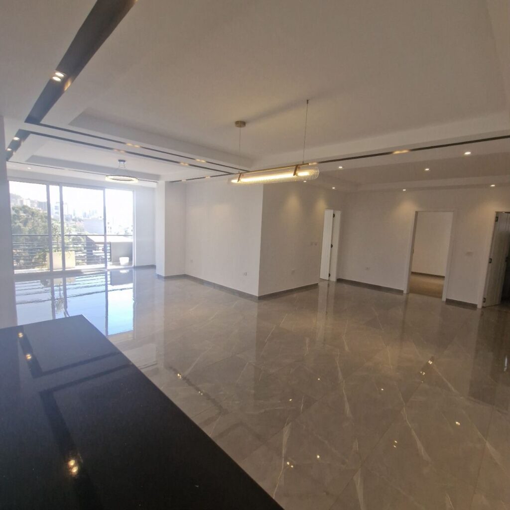 [es_property_field name="es_type"] in [es_property_field name="city"] - [es_property_field name="price"]