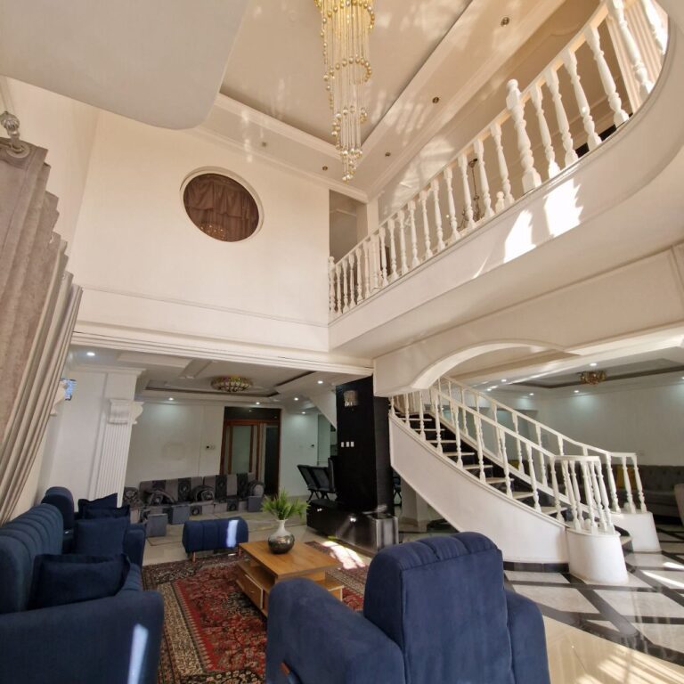 [es_property_field name="es_type"] in [es_property_field name="city"] - [es_property_field name="price"]