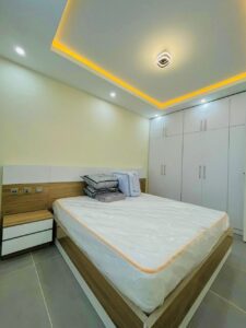 [es_property_field name="es_type"] in [es_property_field name="city"] - [es_property_field name="price"]