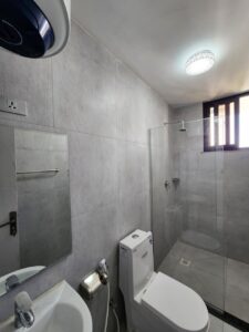 [es_property_field name="es_type"] in [es_property_field name="city"] - [es_property_field name="price"]