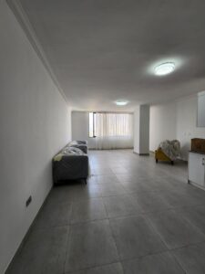 [es_property_field name="es_type"] in [es_property_field name="city"] - [es_property_field name="price"]