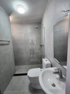 [es_property_field name="es_type"] in [es_property_field name="city"] - [es_property_field name="price"]