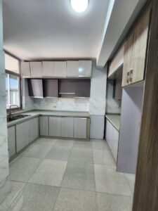 [es_property_field name="es_type"] in [es_property_field name="city"] - [es_property_field name="price"]